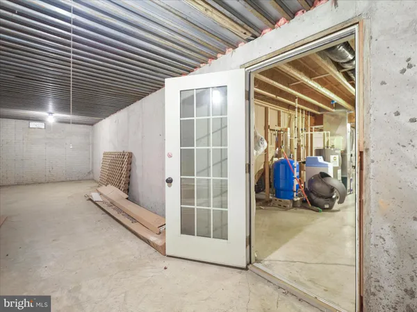 $999,999 | 126 Heritage Knoll Ln Summit Point, Summit Point, WV 25446