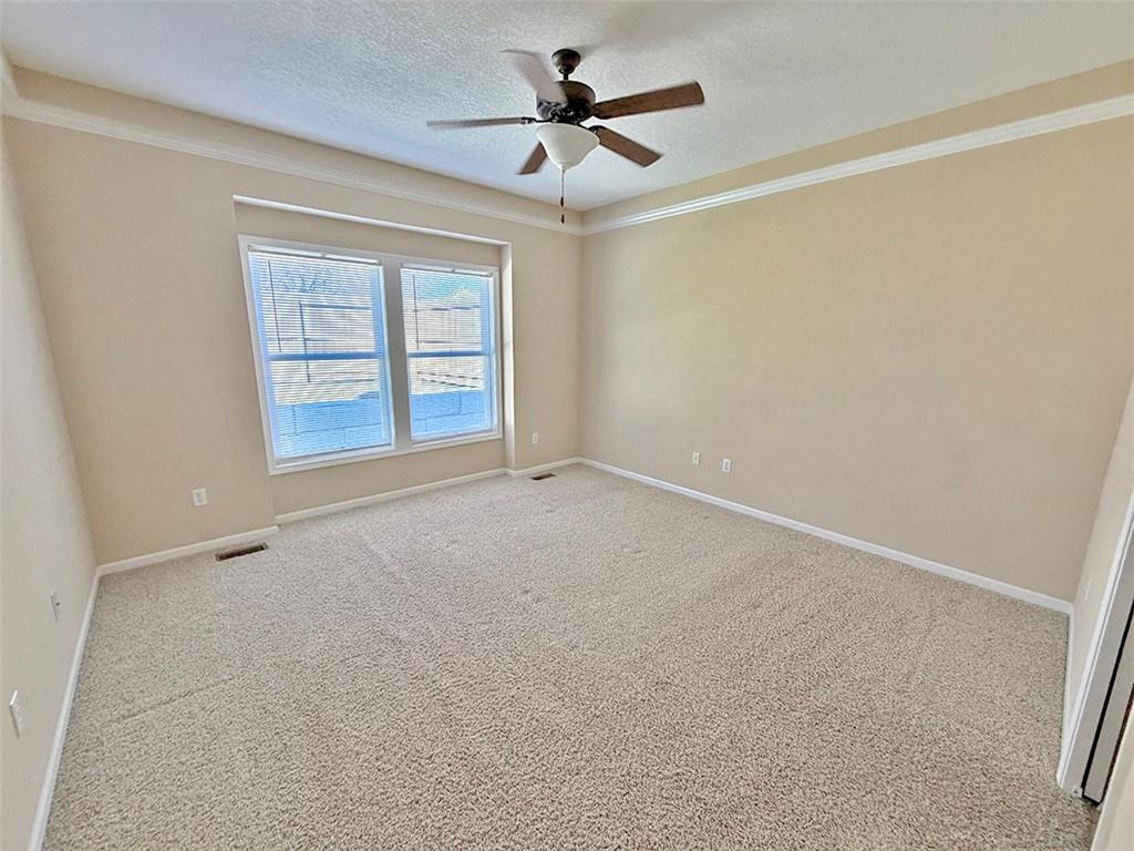 1112 Southwest Hoke Drive Lee's Summit, MO 64081 - Photo 27 of 94