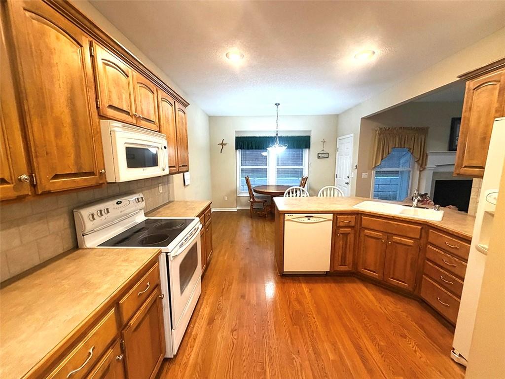 1112 Southwest Hoke Drive Lee's Summit, MO 64081 - Photo 48 of 94