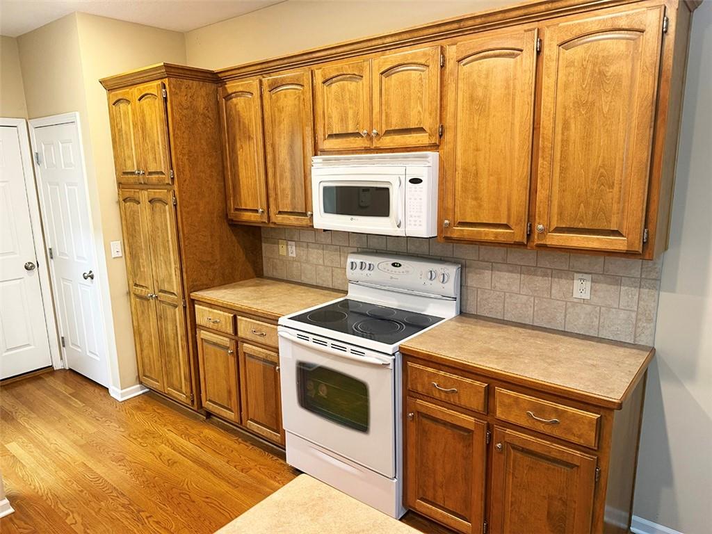 1112 Southwest Hoke Drive Lee's Summit, MO 64081 - Photo 57 of 94