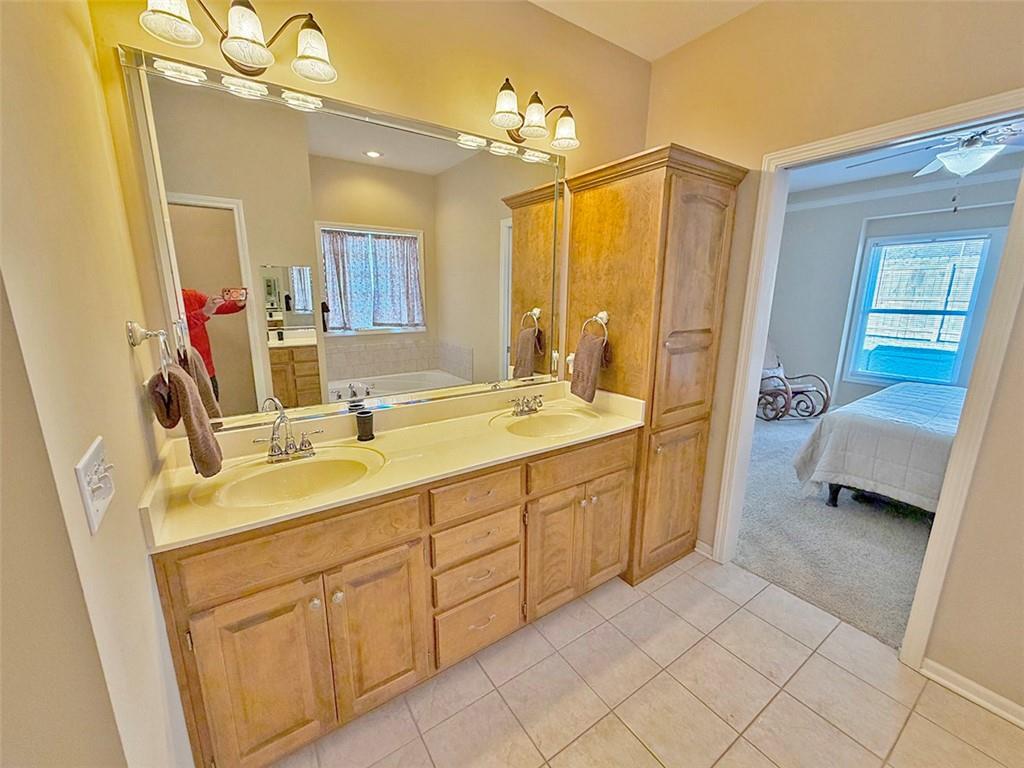 1112 Southwest Hoke Drive Lee's Summit, MO 64081 - Photo 71 of 94