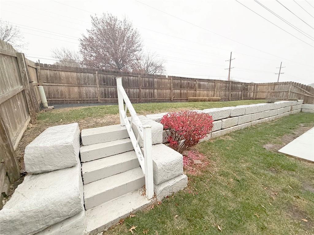 1112 Southwest Hoke Drive Lee's Summit, MO 64081 - Photo 84 of 94