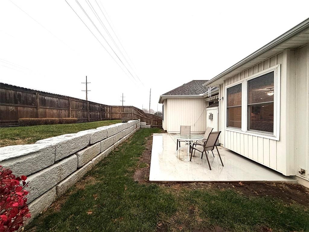 1112 Southwest Hoke Drive Lee's Summit, MO 64081 - Photo 89 of 94