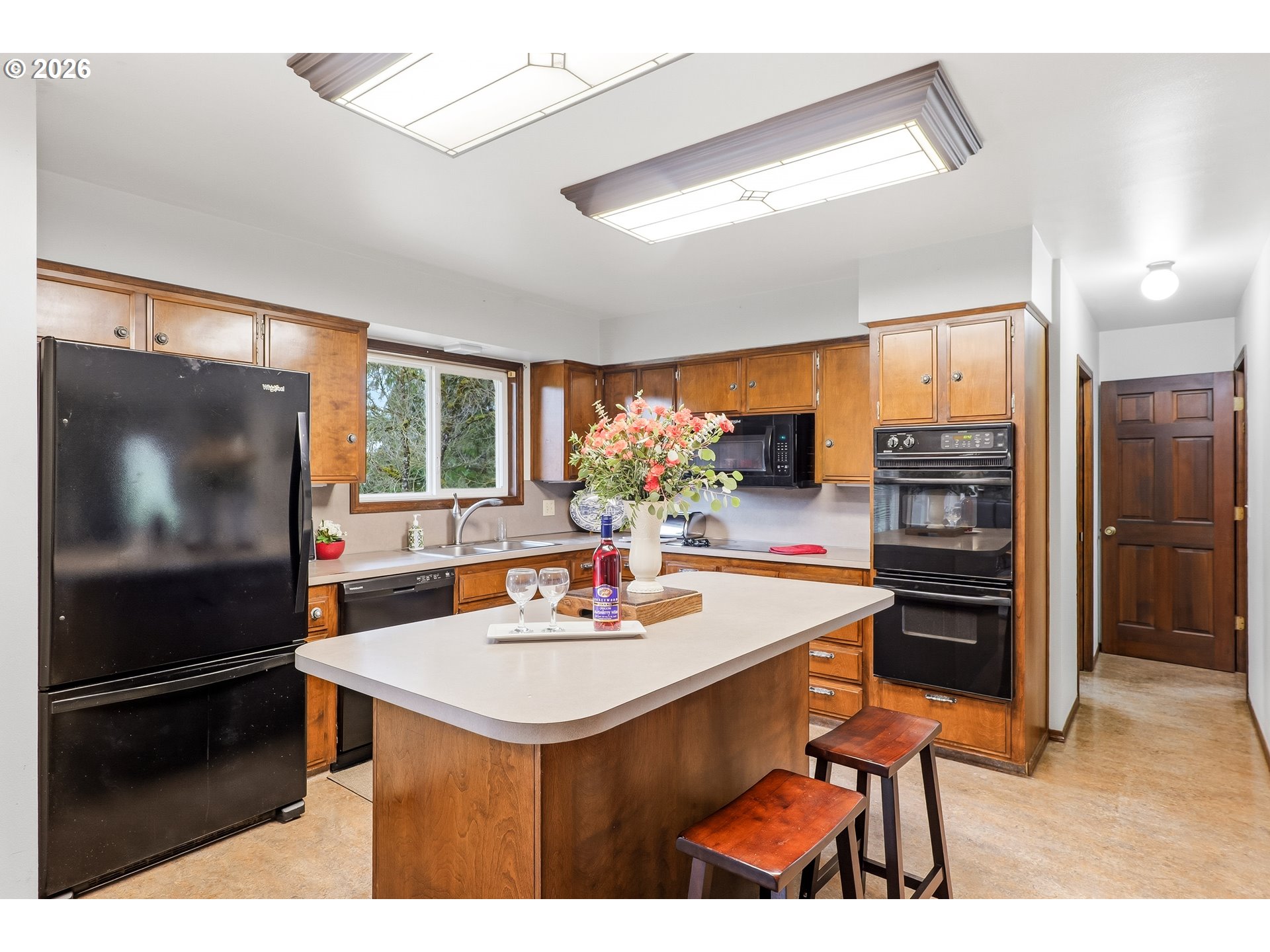 18280 South Old Clarke Road Mulino, OR 97042 - Photo 18 of 38 Kitchen