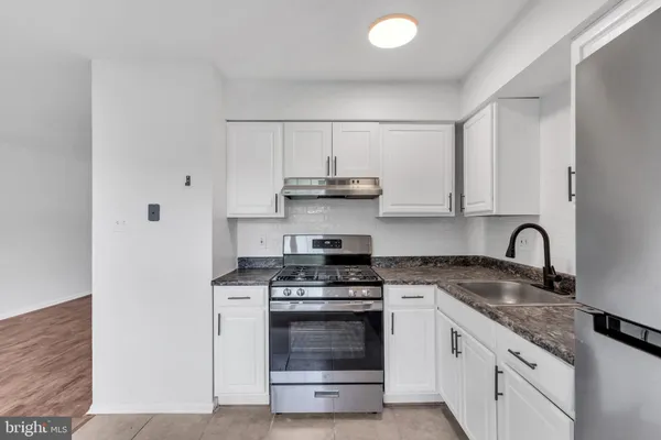 $2,499 | 56 Hopewell Lane, Unit B, Sicklerville, NJ 08081