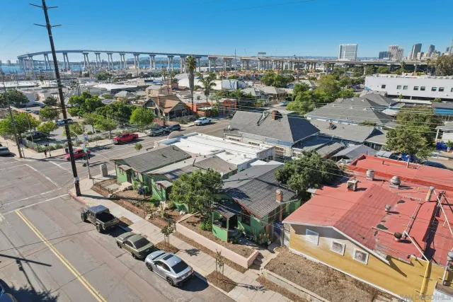 a picture of city view