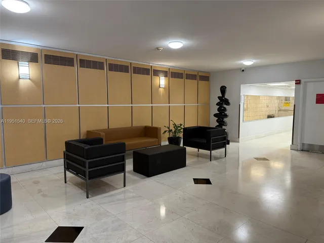 $2,950 | 6770 Indian Creek Drive, Unit 11D, Miami Beach, FL 33141