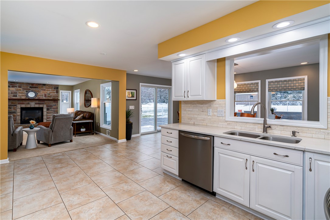 12 Grouse Point Penfield, NY 14580 - Photo 18 of 49