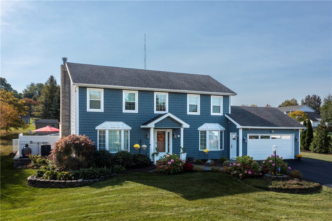 12 Grouse Point Penfield, NY 14580 - Photo 2 of 49