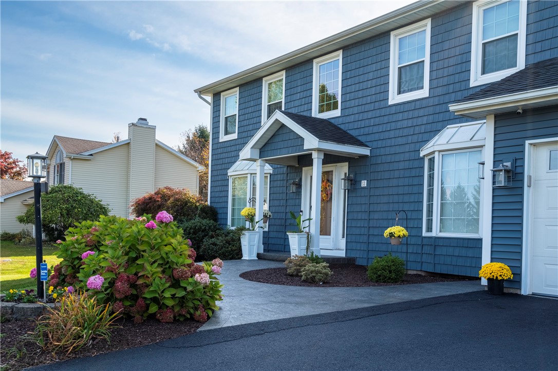 12 Grouse Point Penfield, NY 14580 - Photo 3 of 49