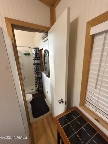 a view of utility room