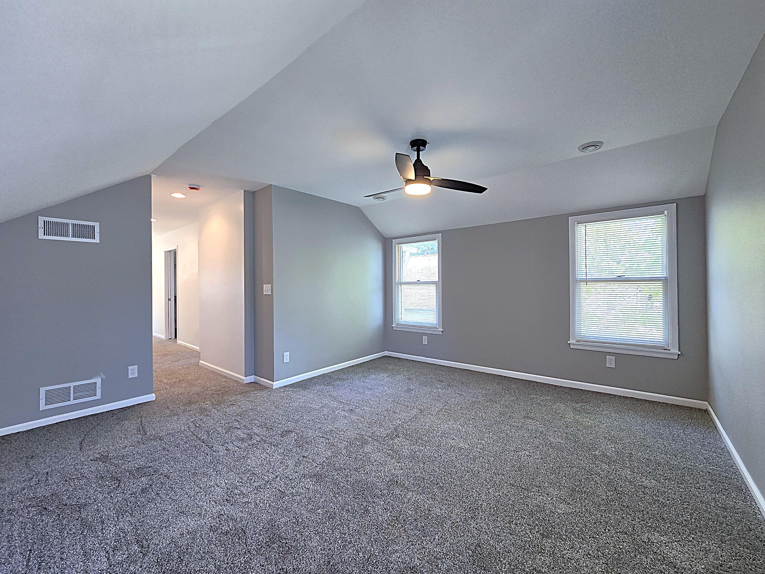 4445 South Burrell Street Milwaukee, WI 53207 - Photo 21 of 44 Primary Suite