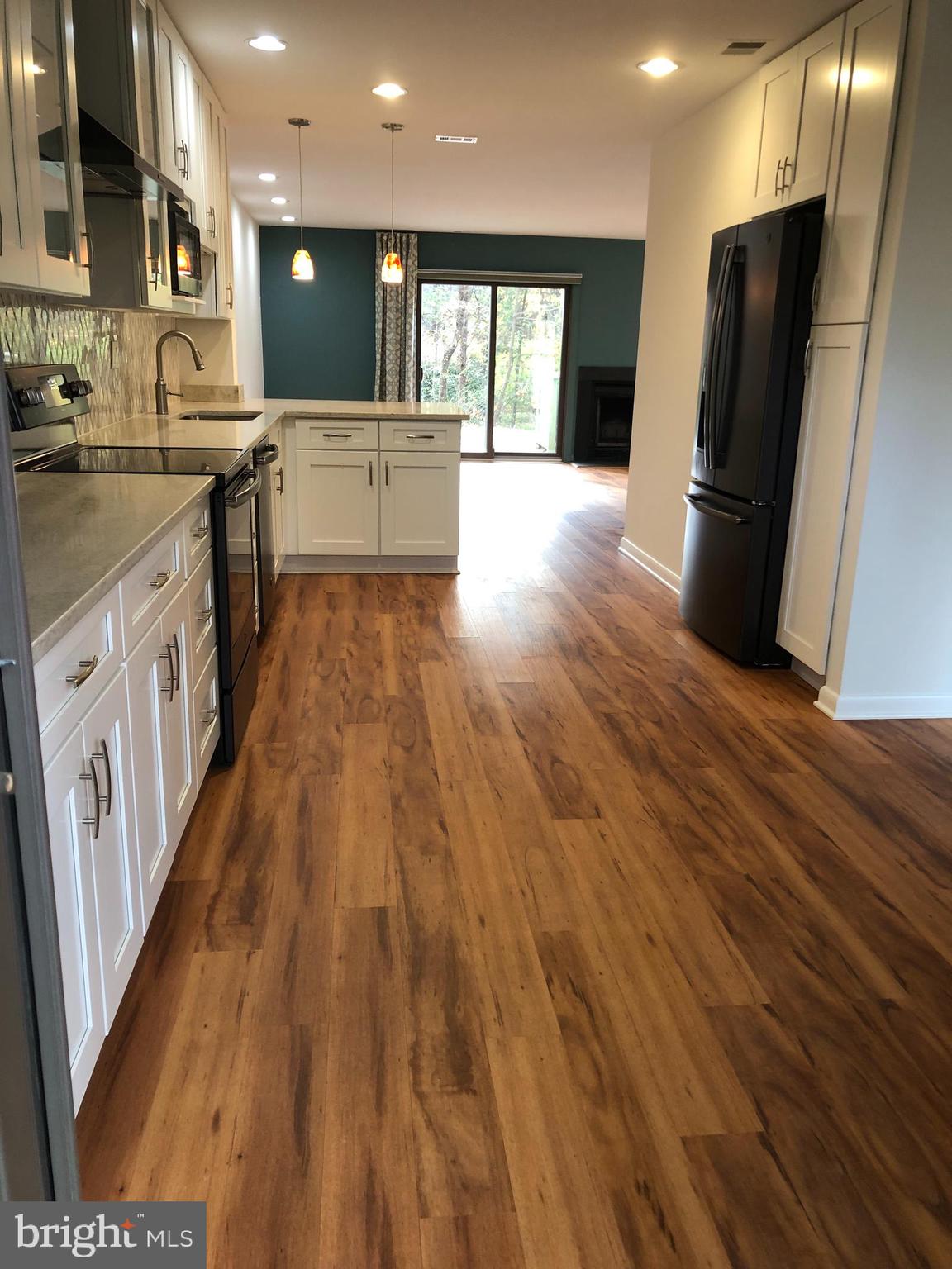 2013 Wethersfield Court Reston, VA 20191 - Photo 6 of 23 Kitchen 2