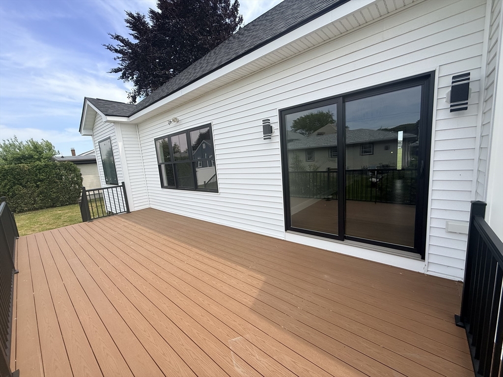 115 Ricketson Street New Bedford, MA 02744 - Photo 17 of 18
