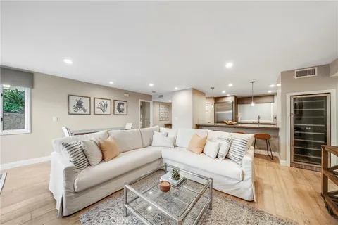 $1,599,999 | 247 Calliope Street, Laguna Beach, CA 92651