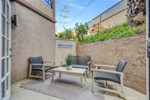 $1,599,999 | 247 Calliope Street, Laguna Beach, CA 92651