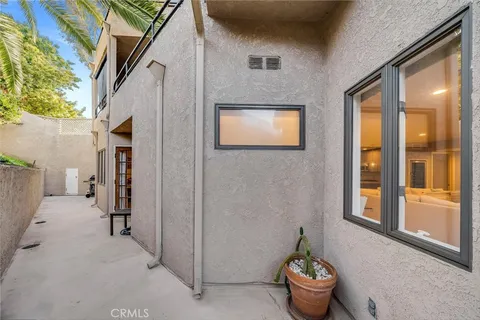 $1,599,999 | 247 Calliope Street, Laguna Beach, CA 92651