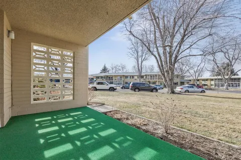 a view of outdoor space with garden view