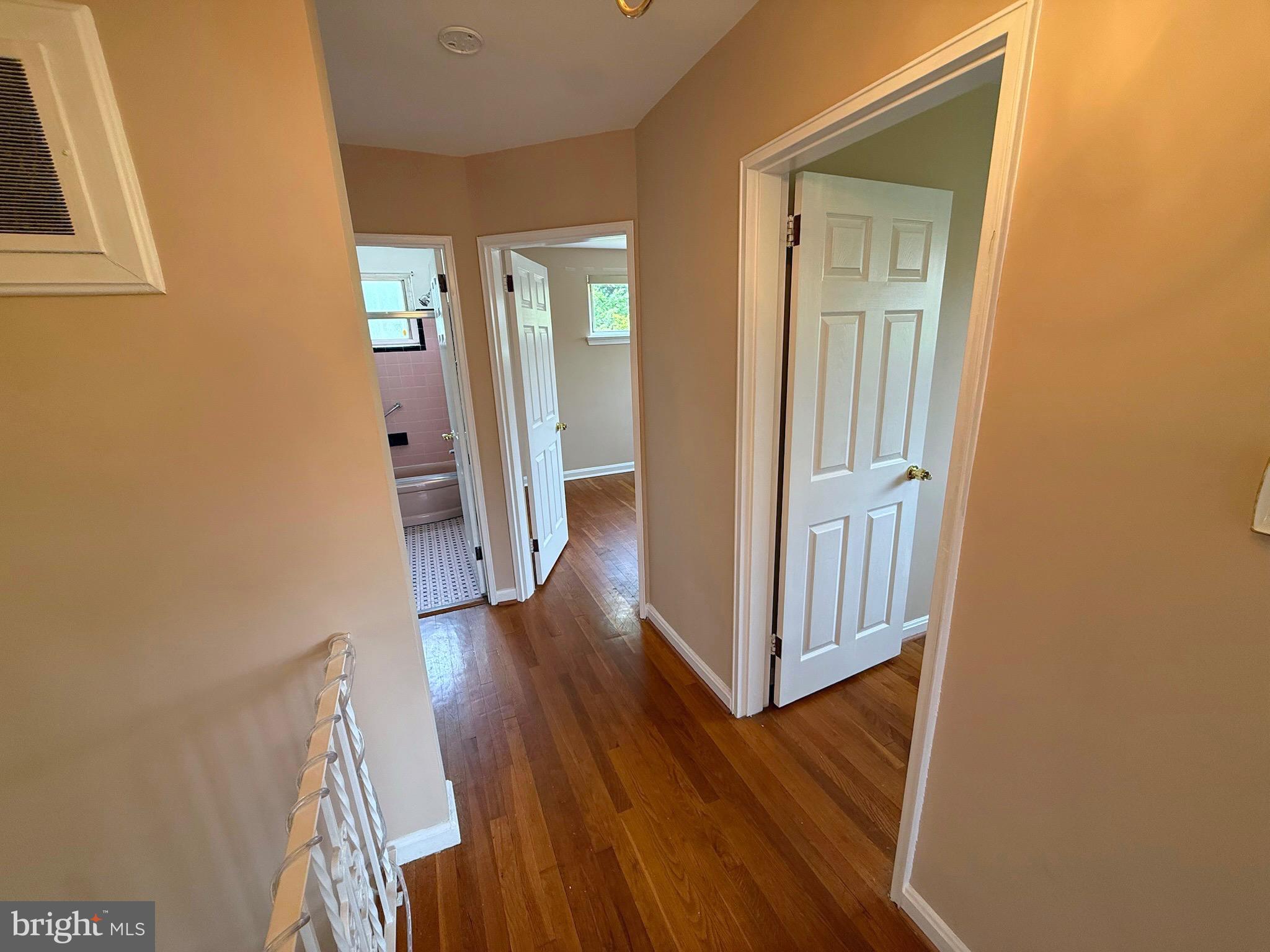 7104 Adelphi Road Hyattsville, MD 20782 - Photo 17 of 35 Hallway