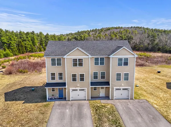 $459,900 | 14 Waterford Drive, Raymond, NH 03077
