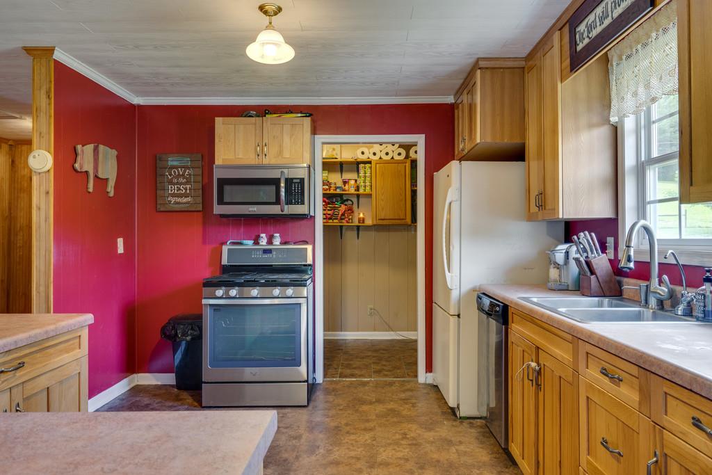 3181 Demastus Road Culleoka, TN 38451 - Photo 12 of 29 Gallery Image 12