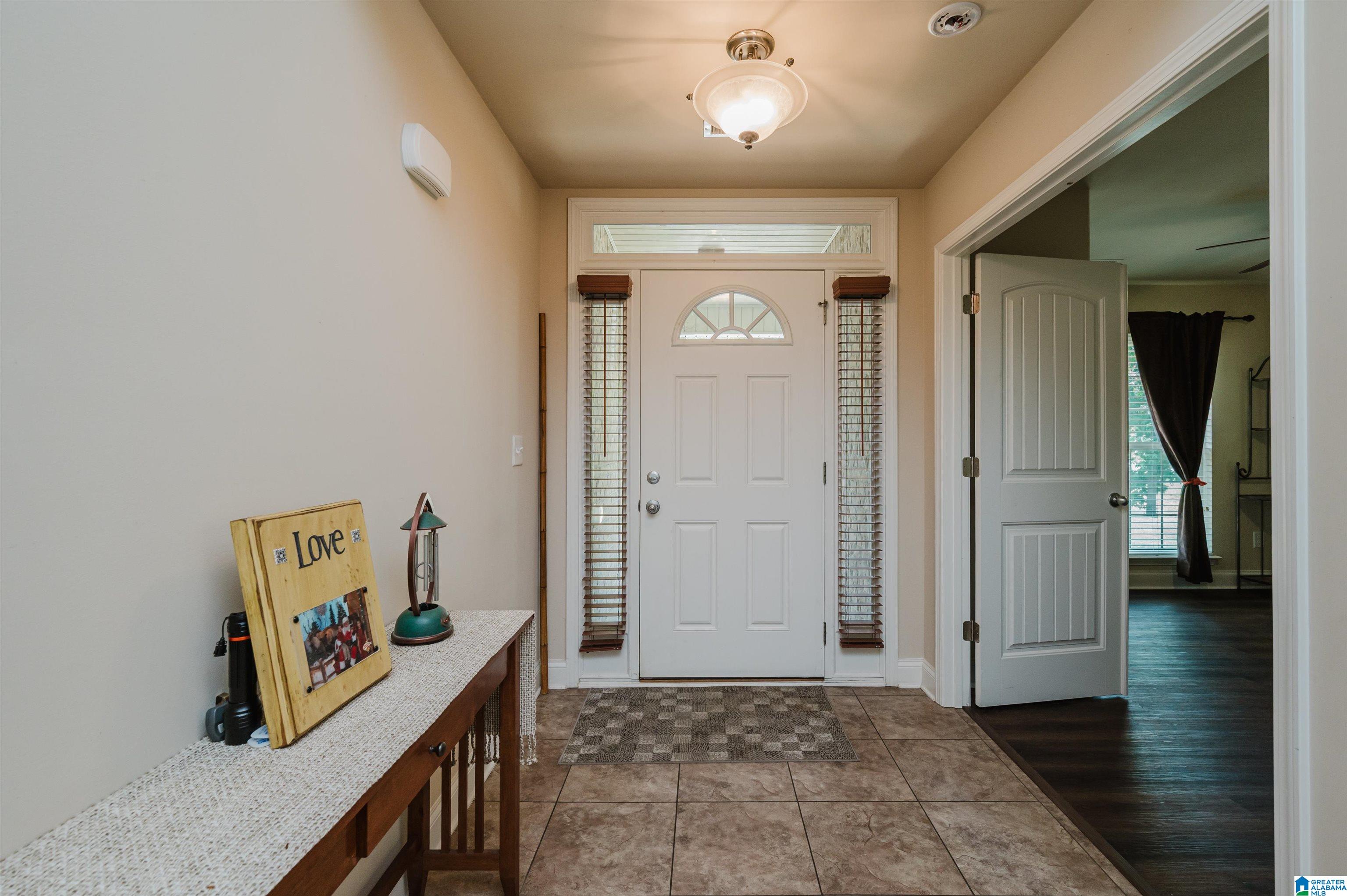 301 Vincent Street Alabaster, AL 35007 - Photo 5 of 46