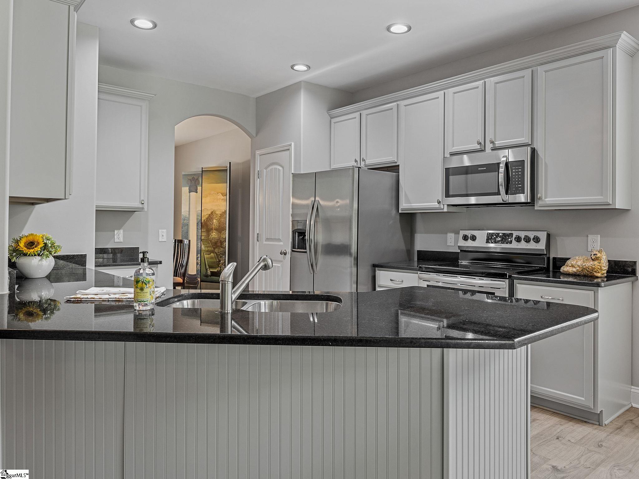 1 Amber Oaks Drive Greer, SC 29651 - Photo 8 of 32