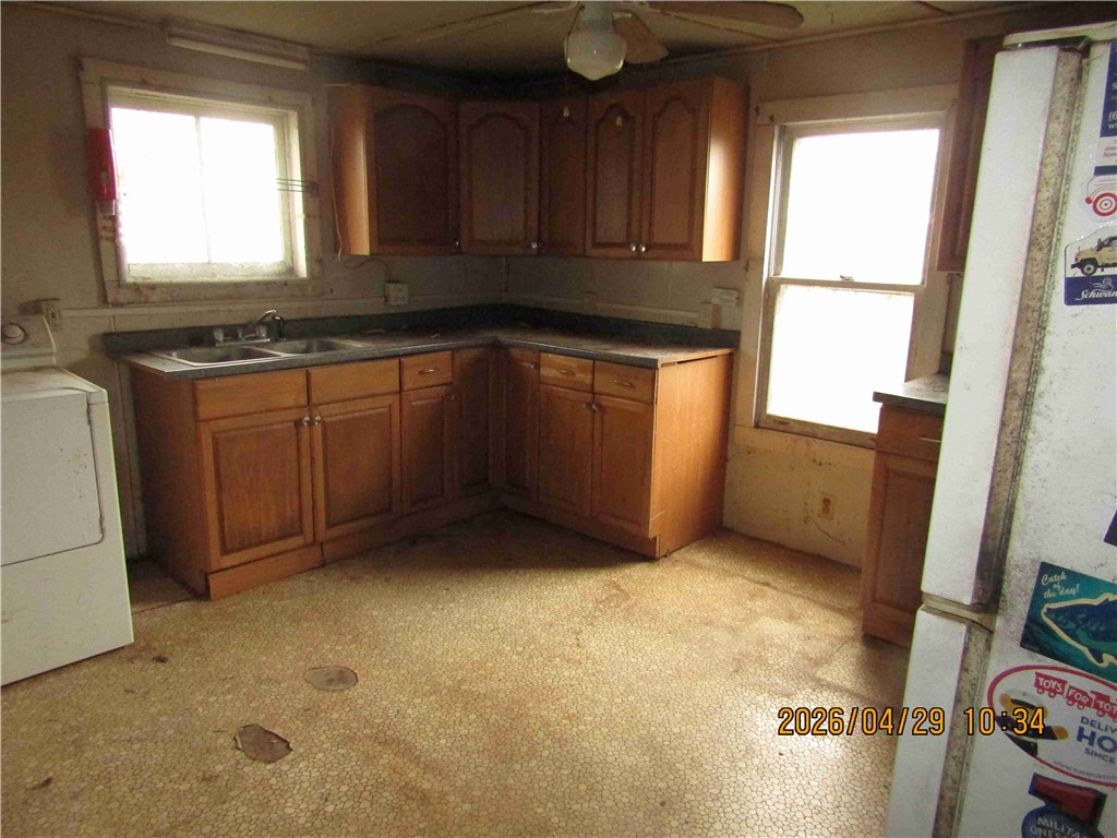 24 Stanton Street Painted Post, NY 14870 - Photo 9 of 26 Kitchen