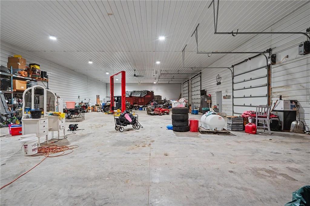 2216 Eisenhower Road Ottawa, KS 66067 - Photo 28 of 54