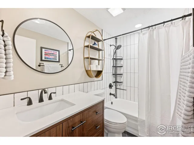 a outdoor living space with furniture and garden view