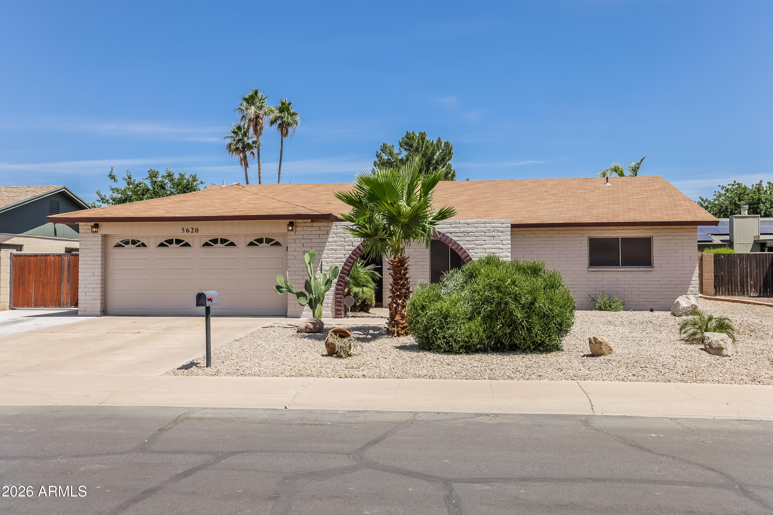 5620 West Hearn Road Glendale, AZ 85306 - Photo 1 of 15 1006311.5620 W HEARN RD - Front View