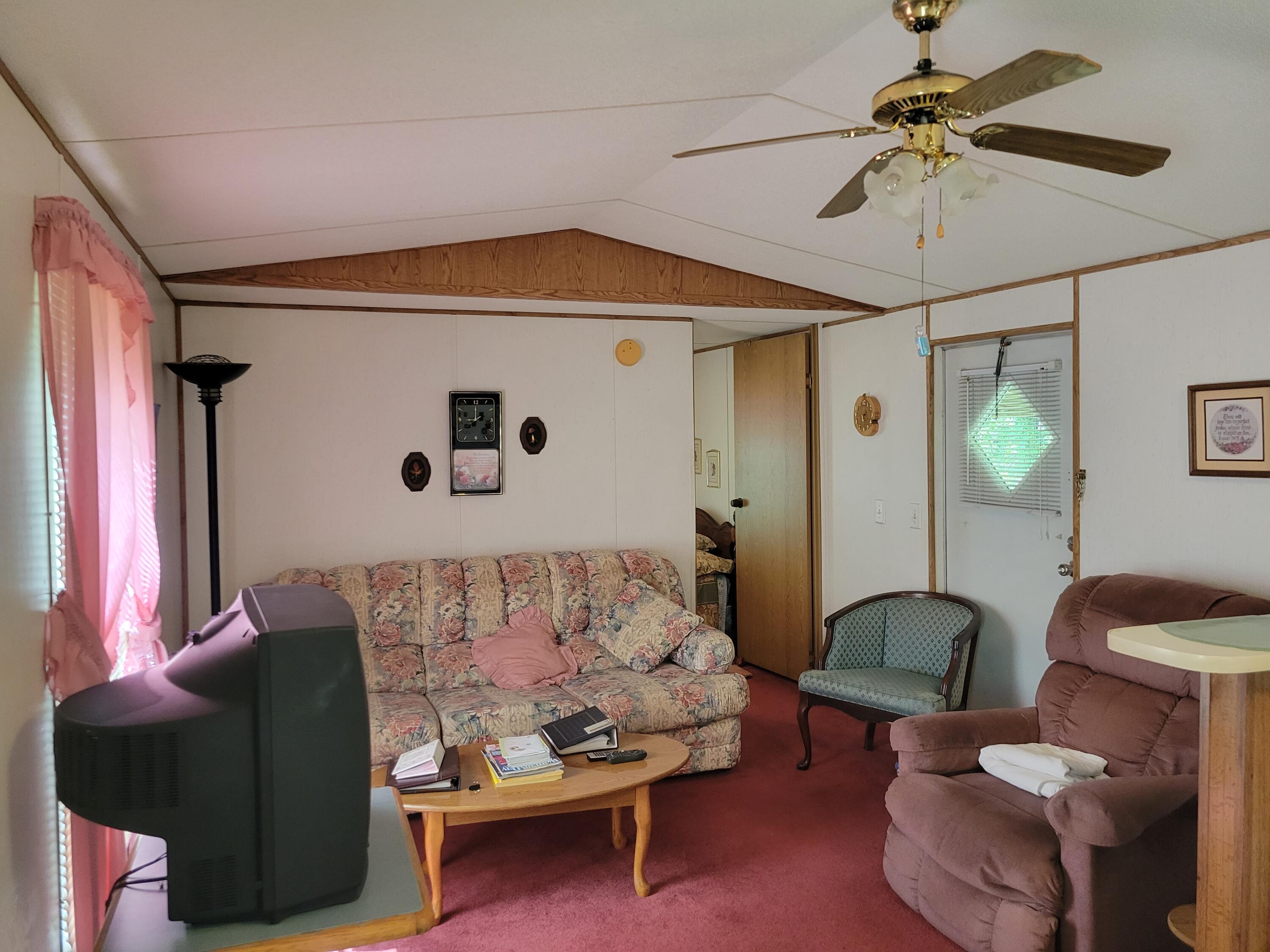 1453 Strawberry Road Monticello, KY 42633 - Photo 21 of 30 20220808_150858