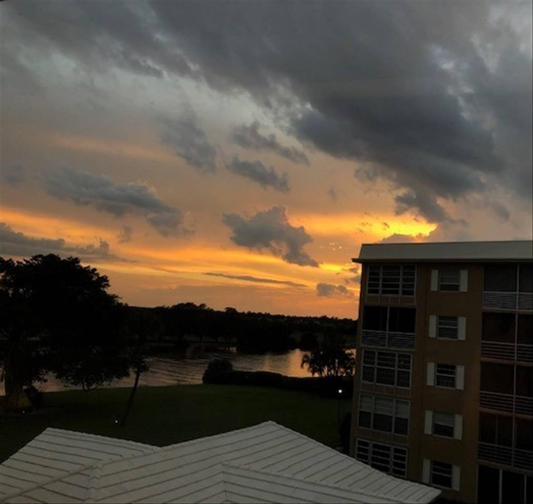 304 Golfview Road, Unit 404 North Palm Beach, FL 33408 - Photo 17 of 21 17674178-17