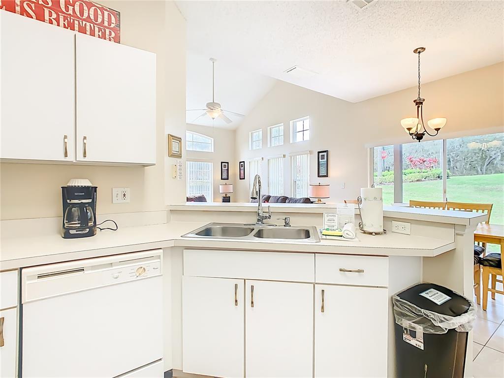 2764 Sun Key Place Kissimmee, FL 34747 - Photo 13 of 71