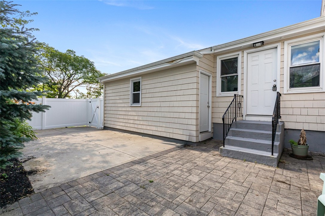 5 Interlocken Road East Providence, RI 02914 - Photo 30 of 43