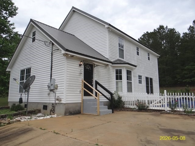 144 Old Sardis Church Road Clayton, AL 36016 - Photo 8 of 34 a view of a house with a small yard and wooden fence
