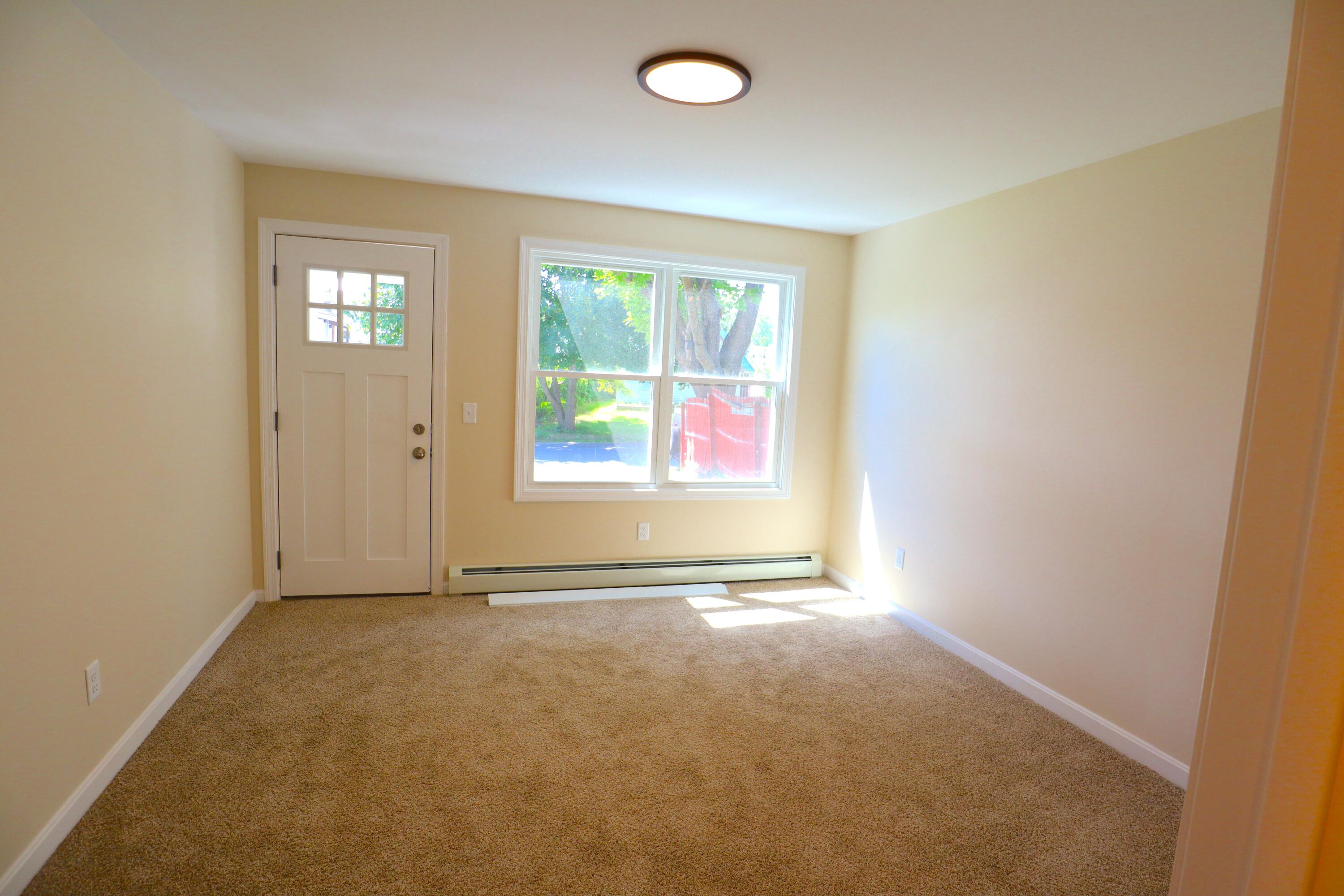 3 Redington Street Waterville, ME 04901 - Photo 9 of 14 Primarysuite