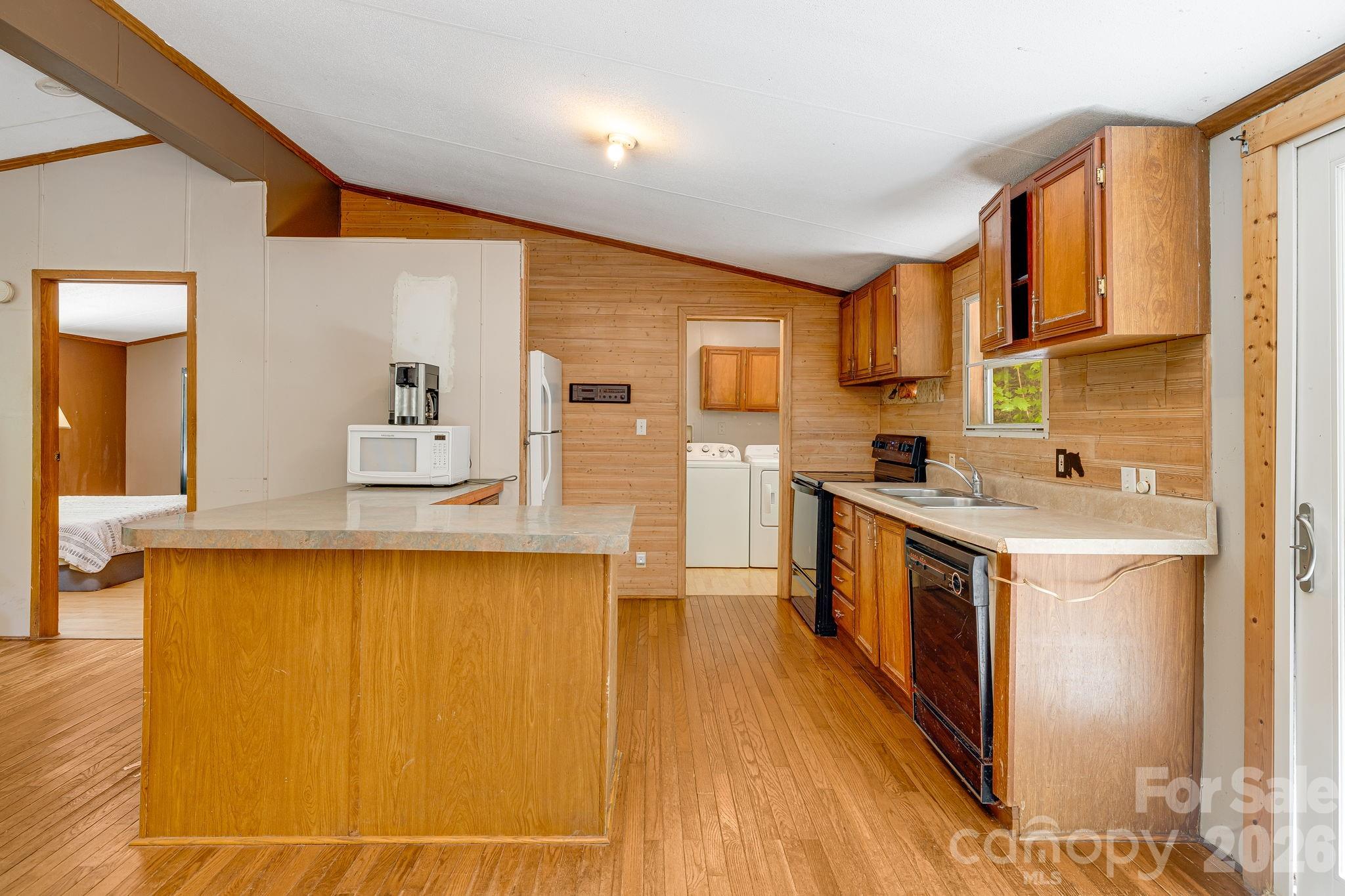 94 Long Ridge Road Candler, NC 28715 - Photo 2 of 32 Gallery Image 2