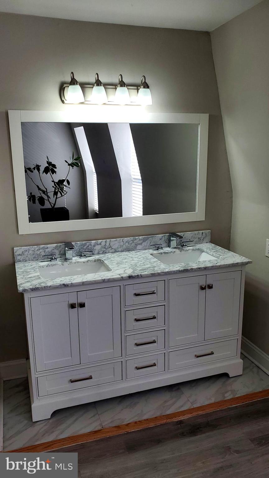 11859A Academy Road, Unit F7 Philadelphia, PA 19154 - Photo 30 of 50 Master bath