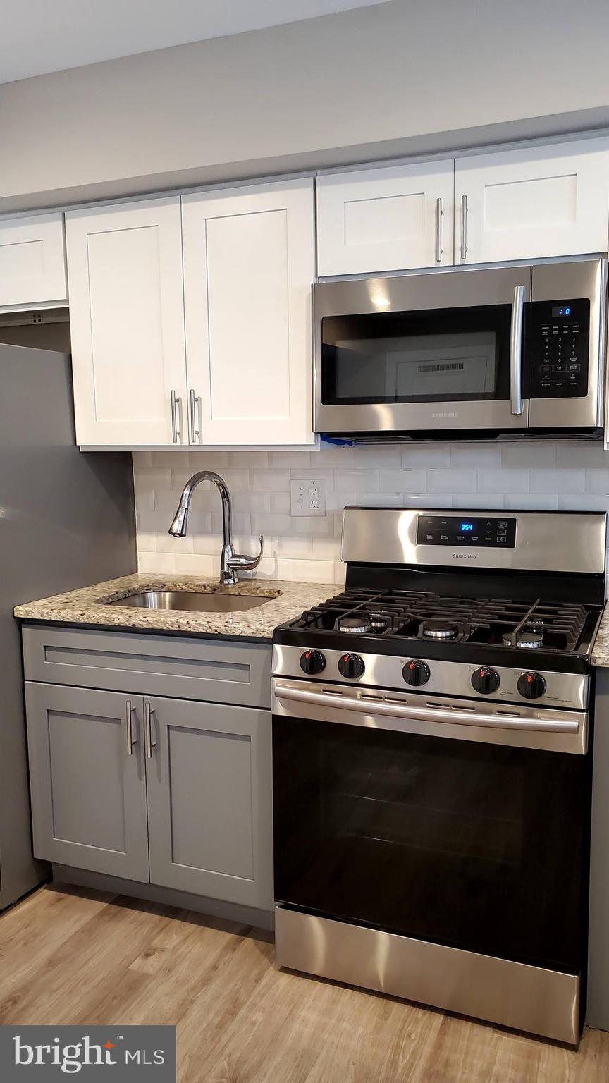 11859A Academy Road, Unit F7 Philadelphia, PA 19154 - Photo 3 of 50 Kitchen