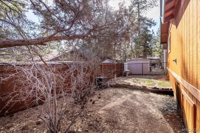 $285,000 | 417 Spruce Lane, Sugarloaf, CA 92386