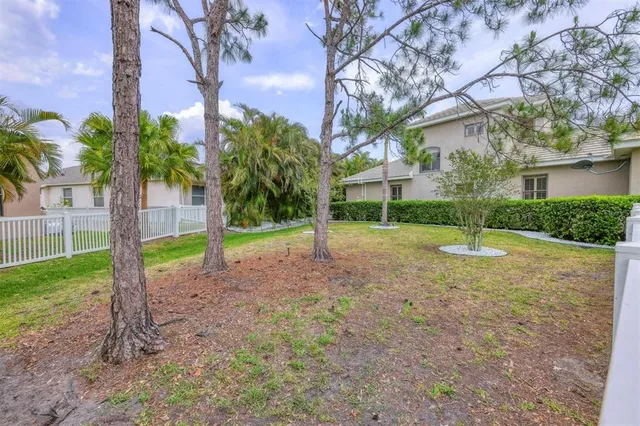 $979,000 | 6470 Indigo Bunting Place, Lakewood Ranch, FL 34202