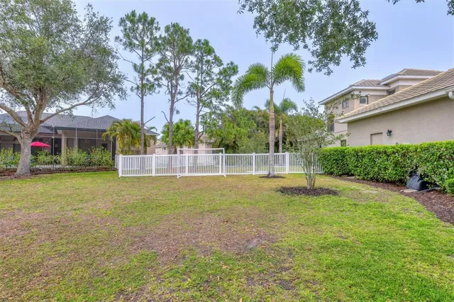 $979,000 | 6470 Indigo Bunting Place, Lakewood Ranch, FL 34202