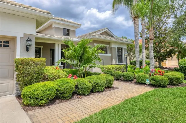 $979,000 | 6470 Indigo Bunting Place, Lakewood Ranch, FL 34202
