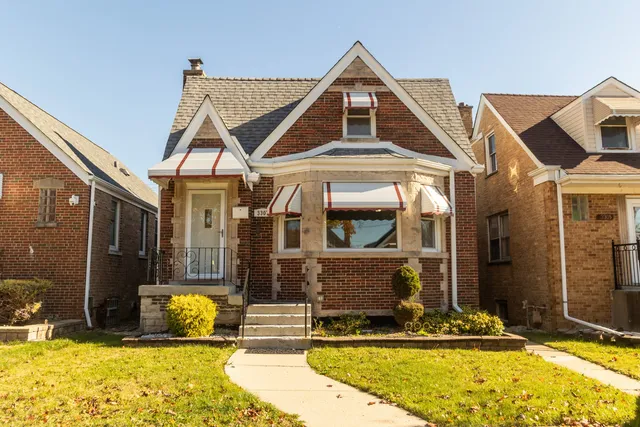 $499,000 | 3307 North Nottingham Avenue, Chicago, IL 60634