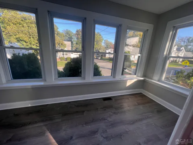 a view of empty room with window