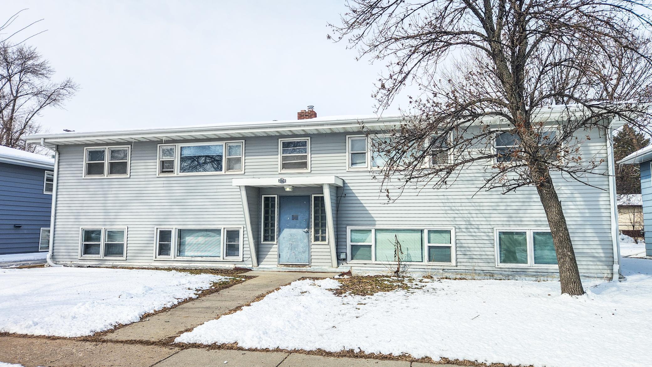 2814 8th Street North Fargo, ND 58102 - Photo 2 of 17