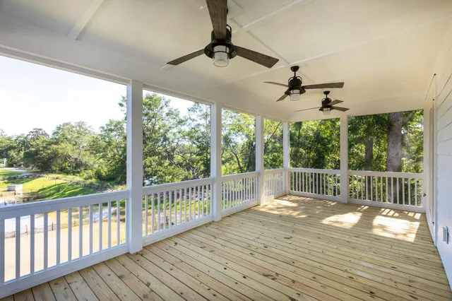 $1,637,210 | 1051 Capersview Court, Awendaw, SC 29429