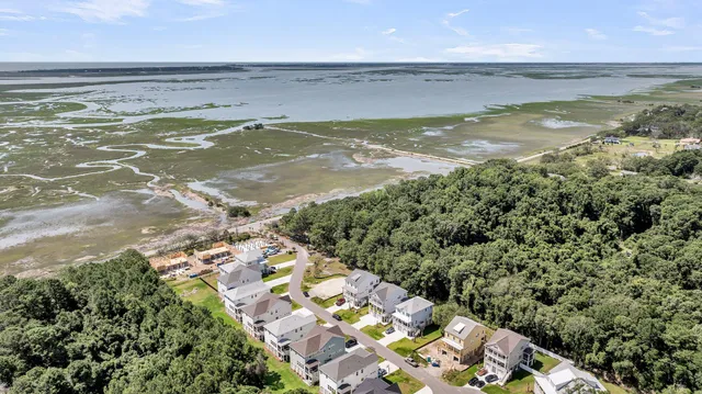 $1,637,210 | 1051 Capersview Court, Awendaw, SC 29429