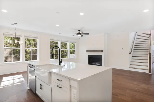 $1,637,210 | 1051 Capersview Court, Awendaw, SC 29429